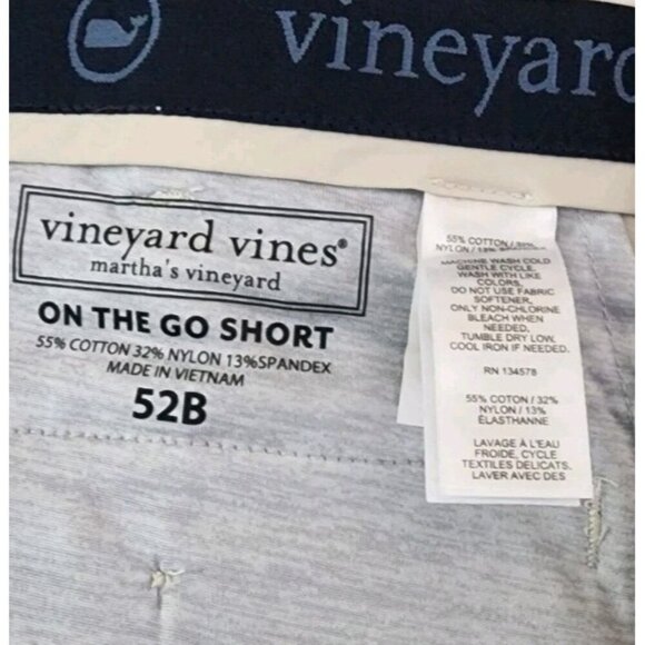Vineyard Vines On-the-Go 10" Shorts 52B Stone New Retail $105 Water Repellant - Picture 4 of 8